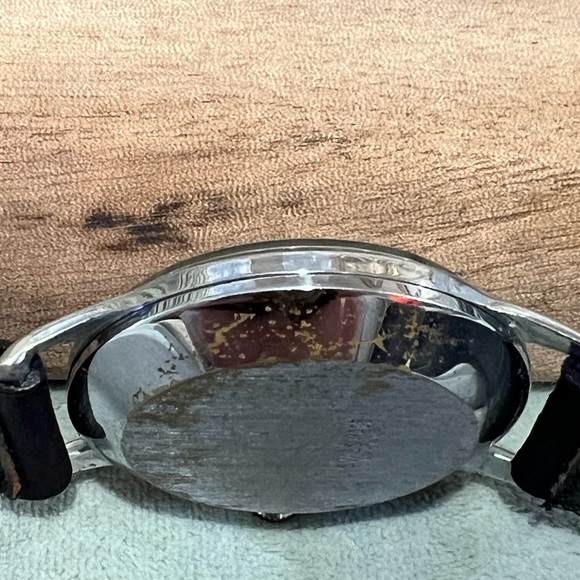 Vintage Deluxe Mystery Dial Watch  Swiss Mechanical - Picture 3 of 6